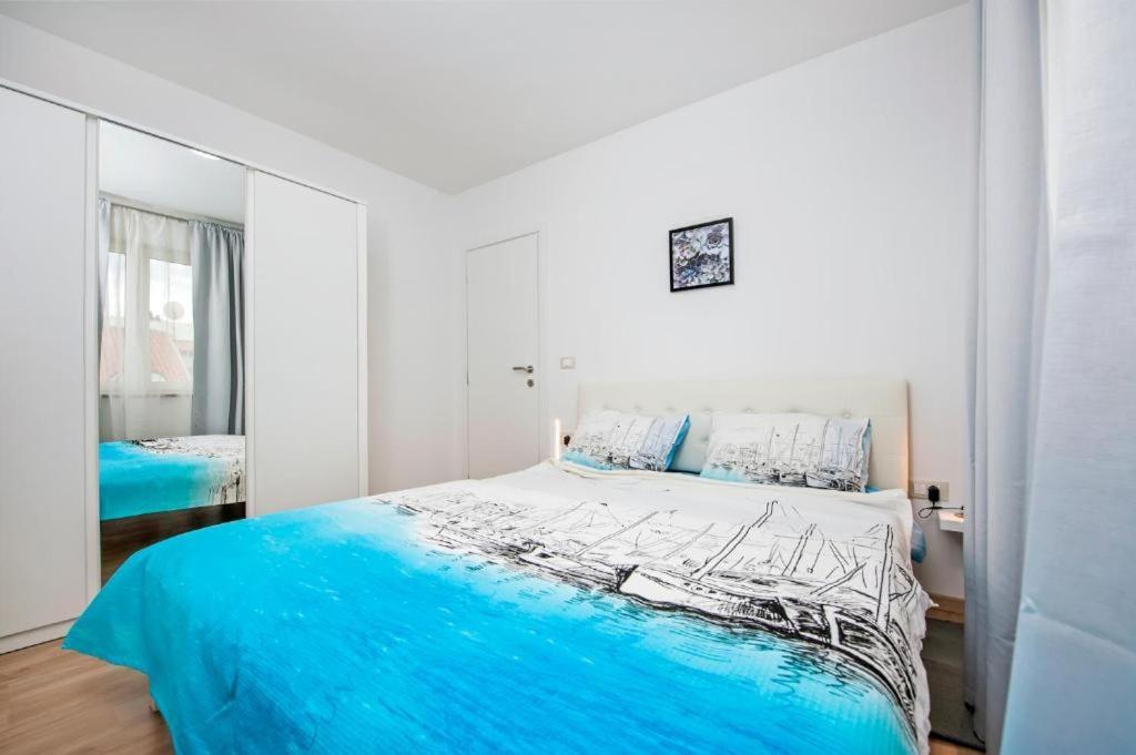 Aria Room And Apartmant Fuga Ровінь Екстер'єр фото