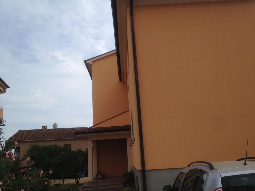 Aria Room And Apartmant Fuga Ровінь Екстер'єр фото